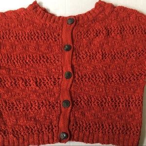 Old navy sweater buttons down the back